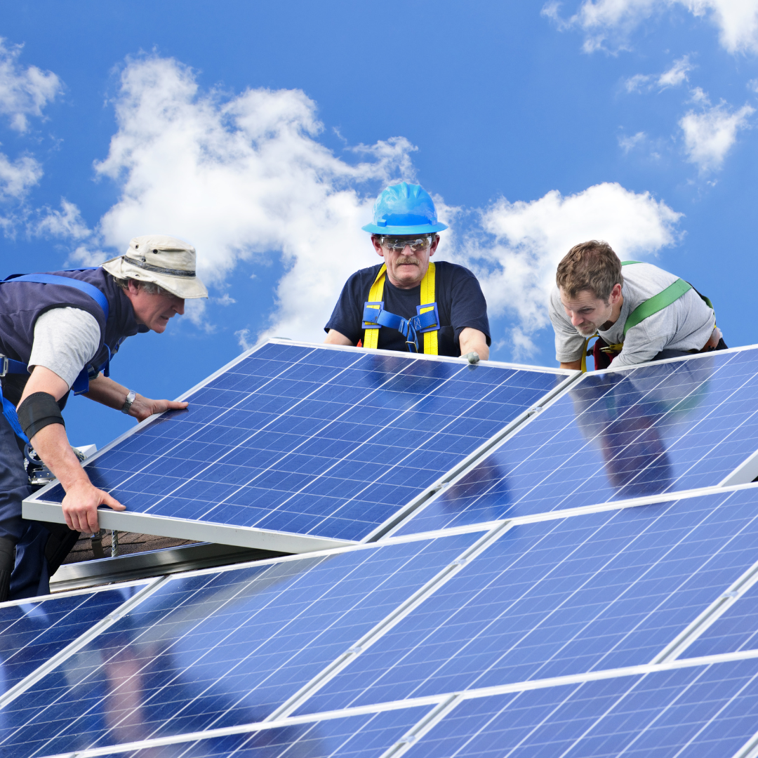 Fotovoltaico, nel 2023 la potenza connessa è più che raddoppiata rispetto al 2022